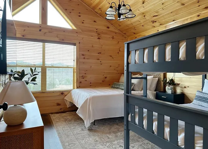 Modern Cabin W Indoor Pool Mtn View Game Room