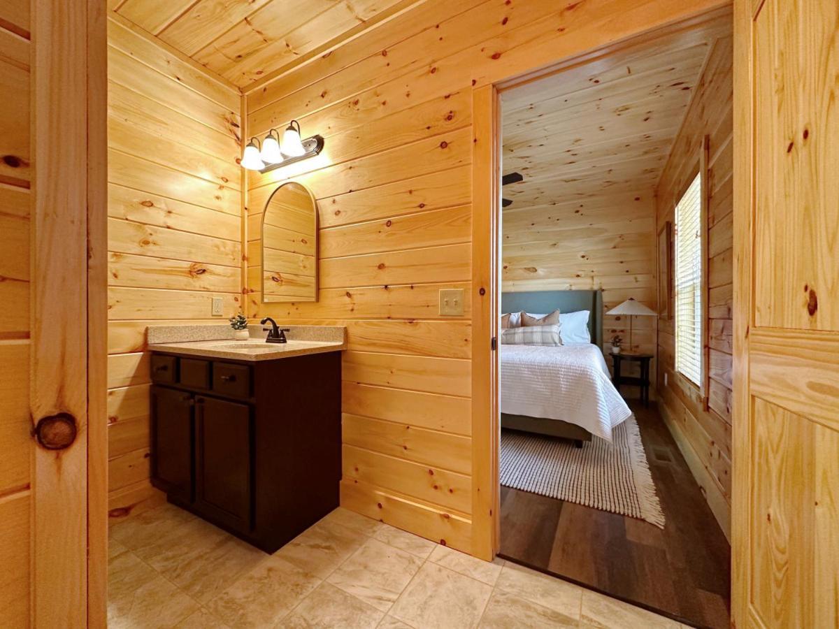 Modern W Indoor Pool Mtn View Game Pigeon Forge